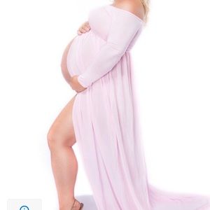 Maternity gown
